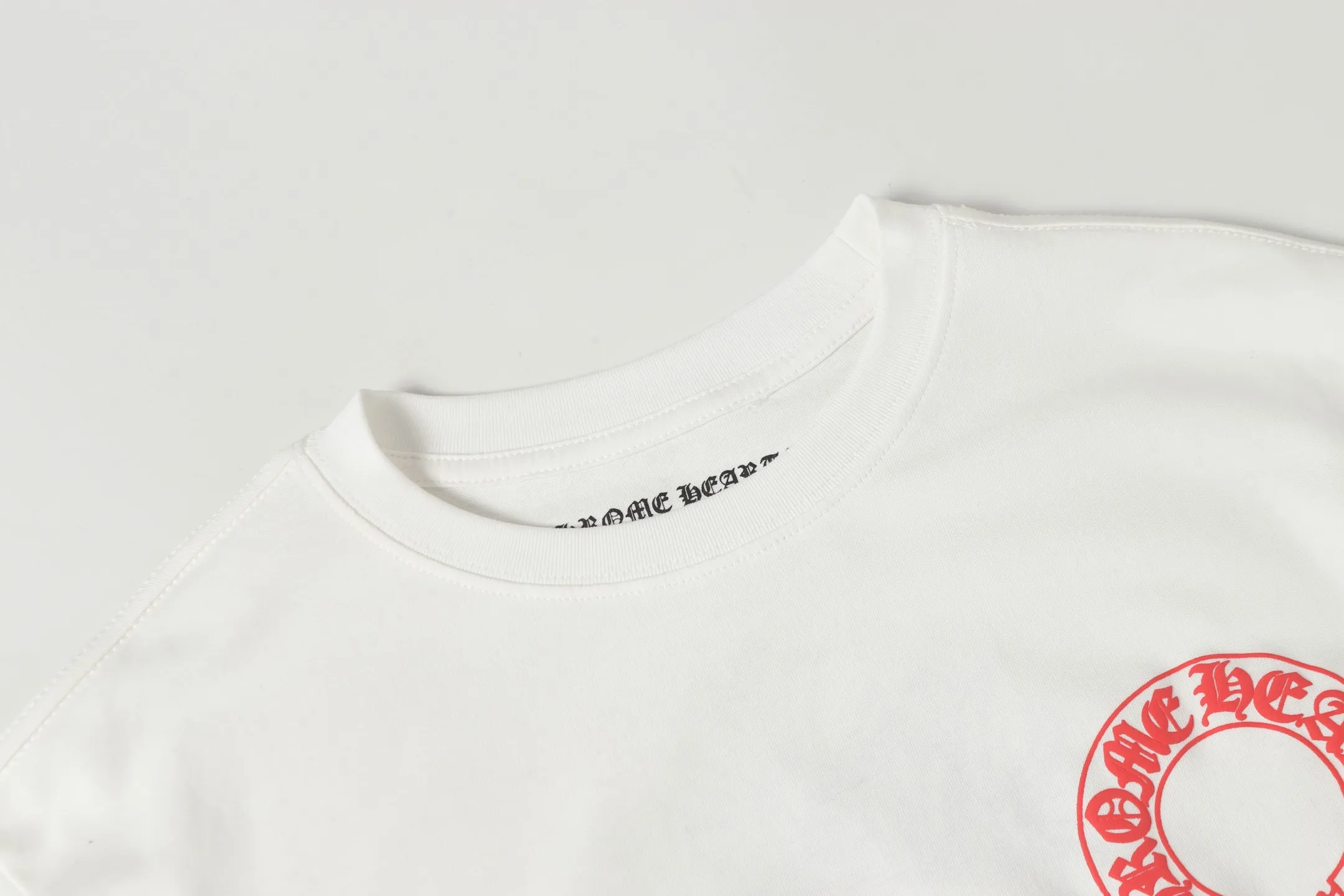P160 Cross-border model. Those who pursue quality, please do not place an order. -Chrome Hearts/Chrome Heart Sanskrit Cross✝️Print popular long-sleeved T-shirt -High weight, high density and high quality. The wool is soft, delicate and skin-friendly. It feels soft and silky. It has excellent warmth and skin-friendly properties.